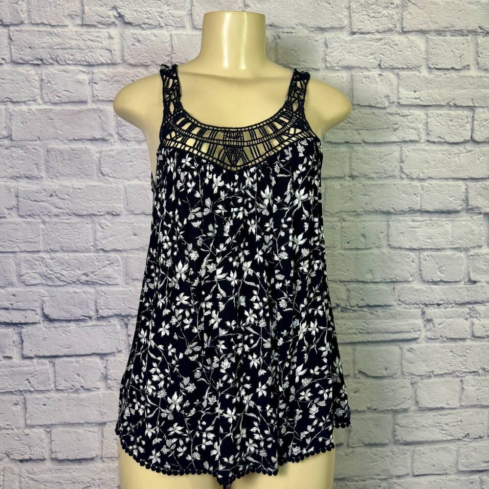 Cape Juby Black & White Floral Crochet Tank Top – XS